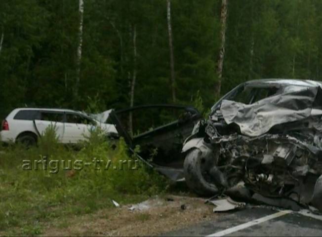 В больнице скончались еще двое пострадавших в аварии на трассе Улан-Удэ-Курумкан