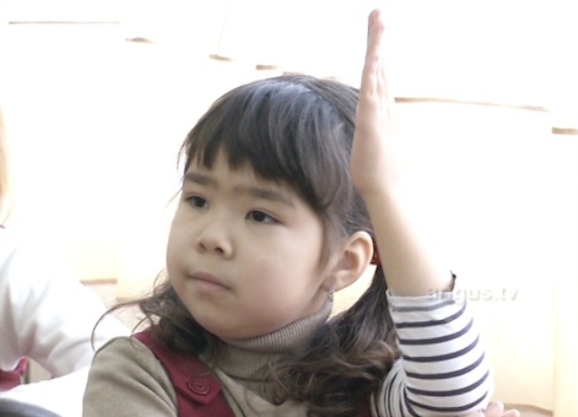 Осталось меньше двух дней: В Улан-Удэ девятилетней Альмире, победившей онкологию, снова требуется помощь
