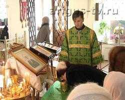 Прикоснуться к святыне. Мощи блаженной Матроны Московской привезли в Одигитриевский собор