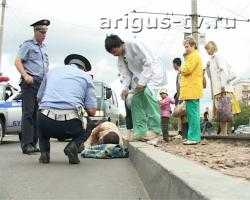 В Улан-Удэ микроавтобус сбил пешехода на «зебре»