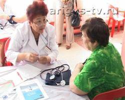 На ярмарке здоровья в Улан-Удэ горожане проходили обследования и получали советы от врачей