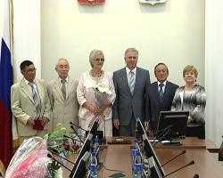 Сегодня глава республики вручал жителям Бурятии государственные награды