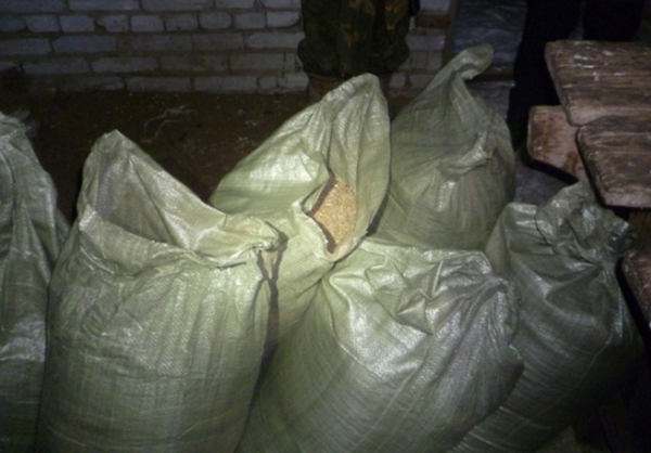 В доме жителя Бурятии обнаружили более 100 кг марихуаны