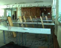 Причиной вспышки сальмонеллеза в школе №18 Улан-Удэ стал поминальный обед
