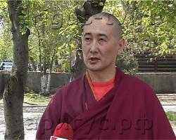 В день рождения Будды жители Бурятии могут получить благословение у Хамбо ламы Этигэлова