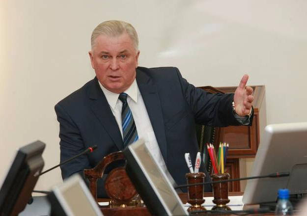 Потерял в доходах: В 2015 году глава Бурятии Вячеслав Наговицын заработал менее пяти миллионов рублей