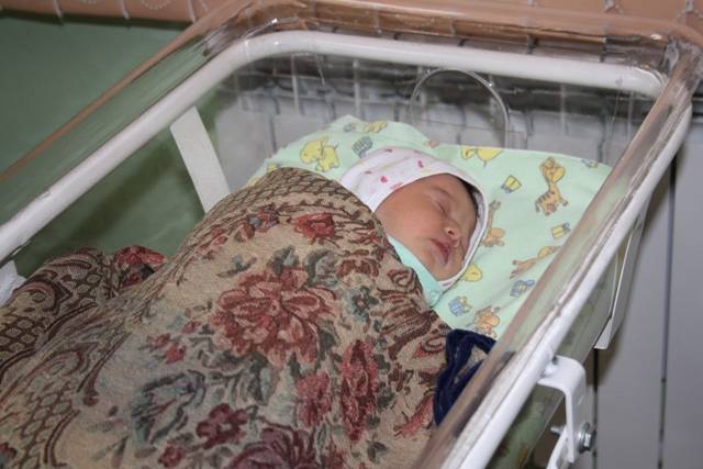 Первым ребенком, родившимся в Улан-Удэ в 2015 году, стала девочка по имени Ева