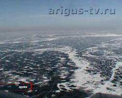 На Байкале спасли пятерых рыбаков, которых унесло на льдине