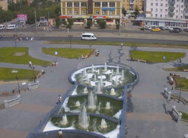 В Улан-Удэ фонтан у Русского драмтеатра вновь подвергся атаке хулиганов