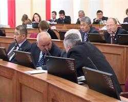 Республиканский парламент одобрил инициативы Президента России