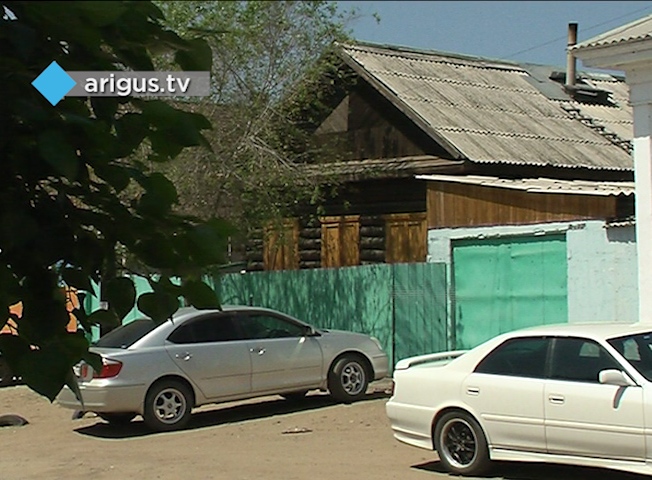 В Улан-Удэ пожилой мужчина погиб в собственном гараже, где копал яму под погреб 