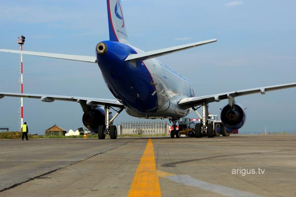 В аэропорту "Байкал" построят новую взлетно-посадочную полосу