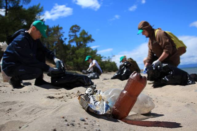 Добровольцы уберут от мусора популярный пляж в Горячинске 