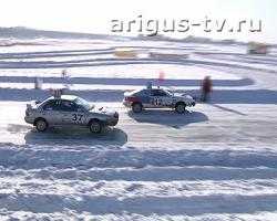 Любители и профессионалы готовятся к следующему этапу ледовых автогонок в Улан-Удэ