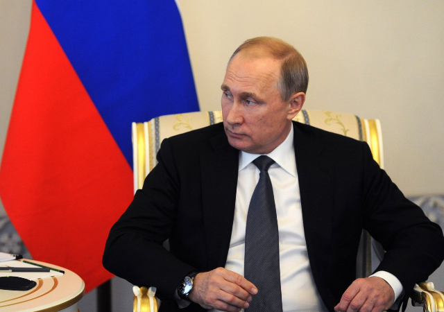 Путин признал существование рисков для Байкала от строительства ГЭС на Селенге