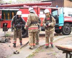 Из лингвистической гимназии №3 пожарные эвакуировали более 300 детей