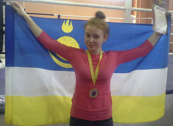 Спортсменка из Бурятии стала первой на чемпионате Сибири по тайскому боксу