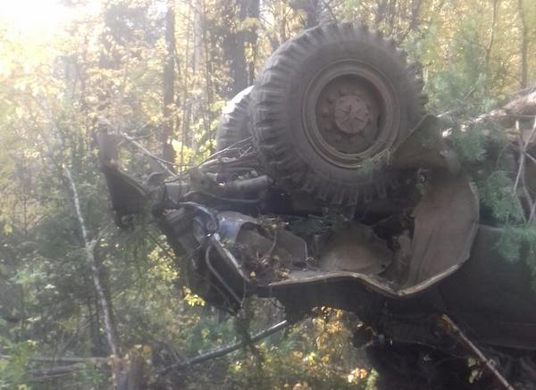 В Бурятии водитель большегруза погиб, дожидаясь помощи после ДТП в лесу более полусуток