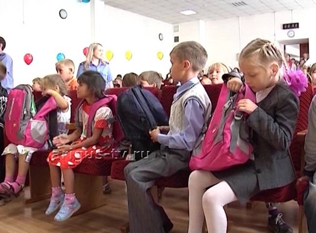 Почти двум тысячам улан-удэнских детей помогут собраться к новому учебному году