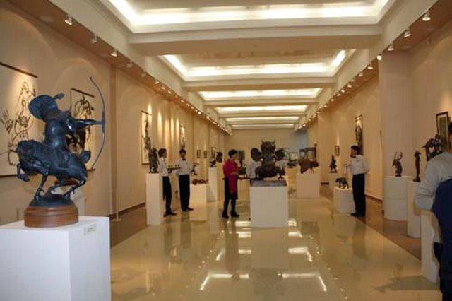 В Улан-Удэ откроется выставка Даши Намдакова и других мастеров