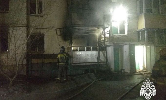 В Улан-Удэ из задымленной пятиэтажки эвакуировали 8 человек