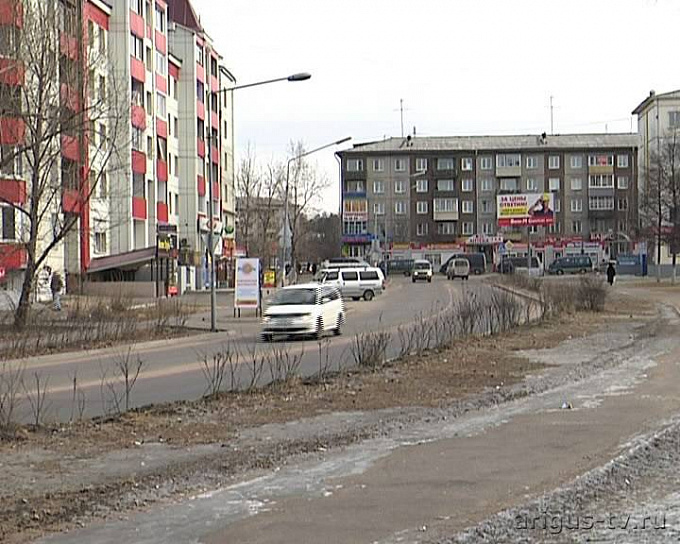 В Улан-Удэ под колесами автомобиля в очередной раз оказался школьник